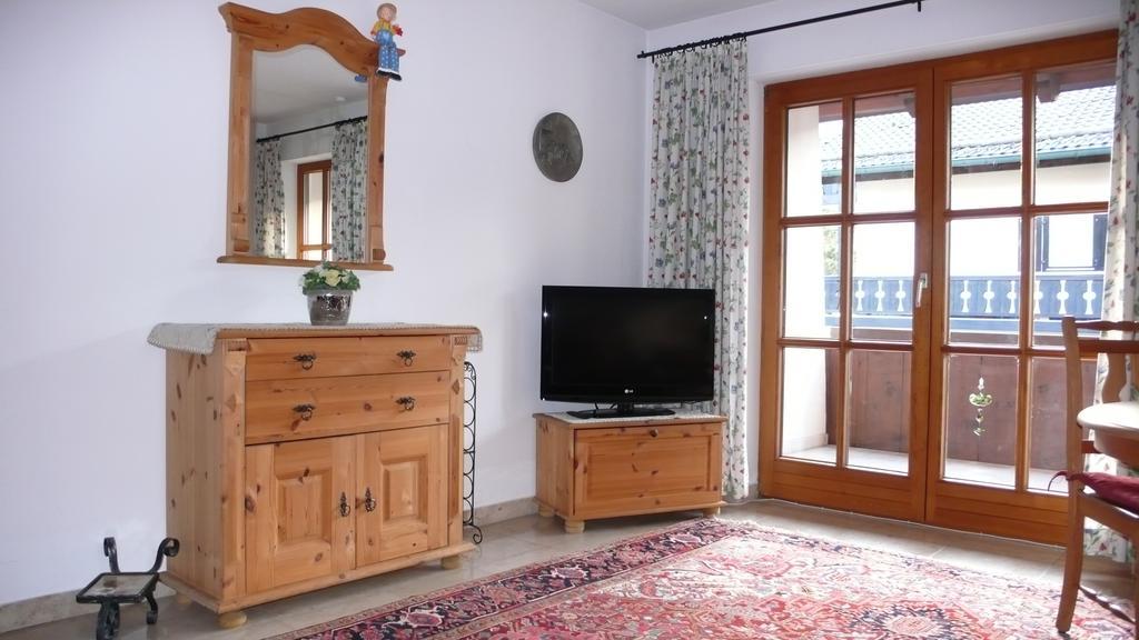 Apartment Jasmin Garmisch-Partenkirchen Ngoại thất bức ảnh